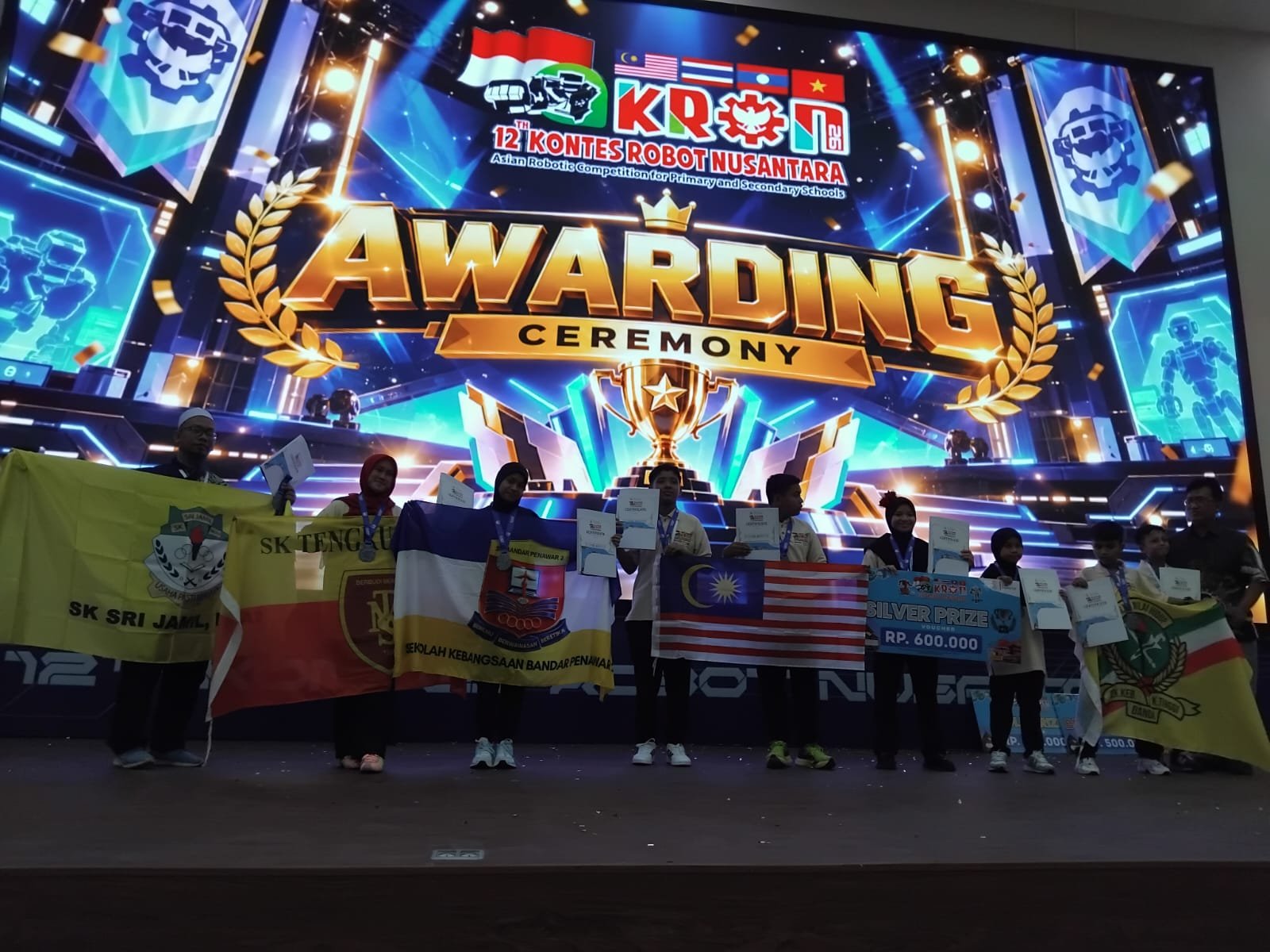 KRON 12 awarding ceremony and winners photo 18