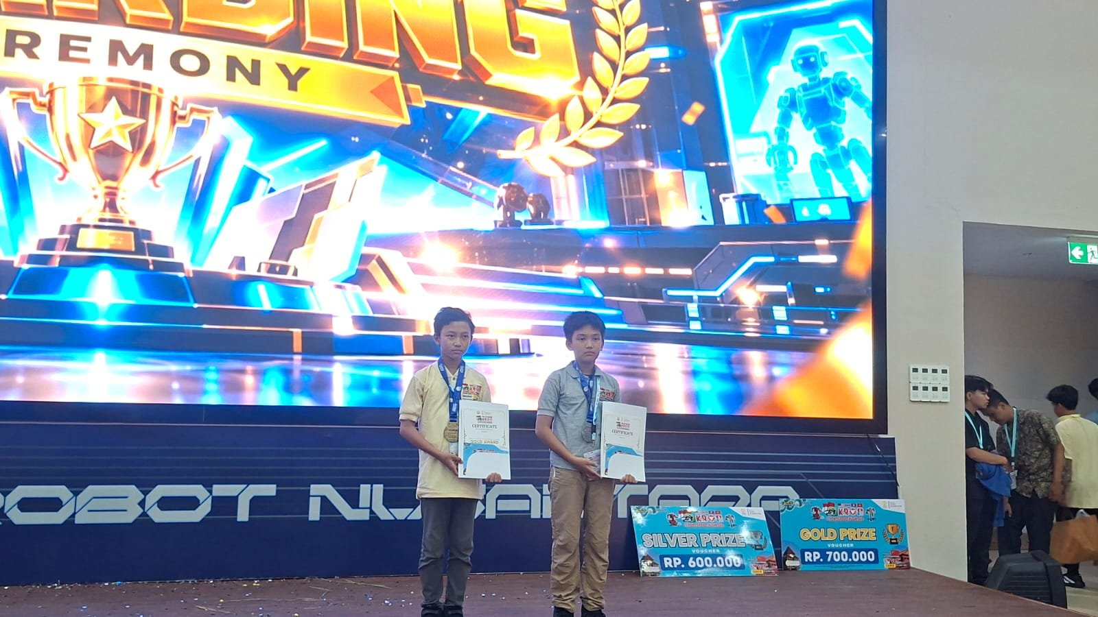 KRON 12 awarding ceremony and winners photo 43